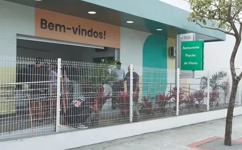 
          Imagem ilustrativa da imagem Novo Restaurante Popular é inaugurado em Vitória
          