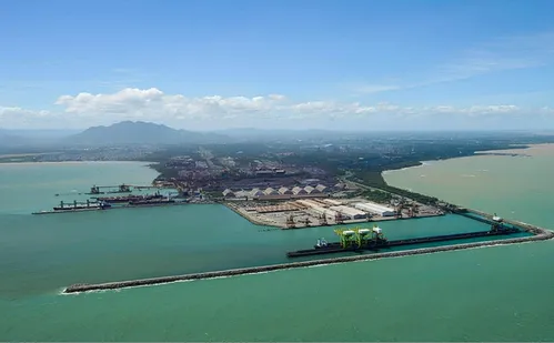 
          Imagem ilustrativa da imagem Novo terminal no ES vai receber os maiores navios do mundo
          