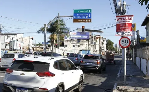 
          Imagem ilustrativa da imagem Novos radares de Vila Velha vão multar a partir desta quarta-feira
          