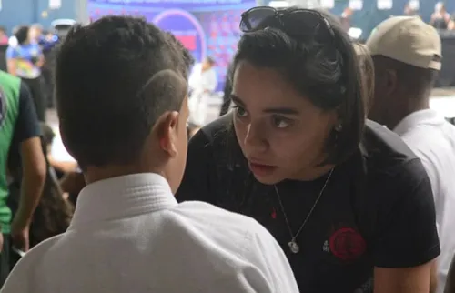 
          Imagem ilustrativa da imagem O chão que ensina
          