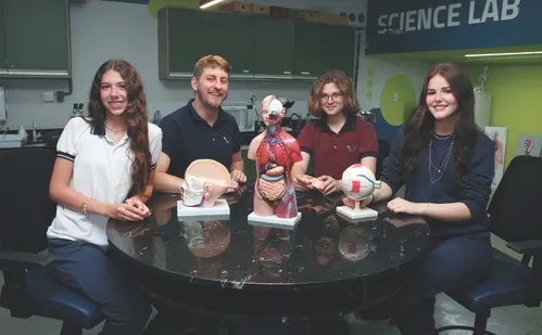 
          Imagem ilustrativa da imagem O que vai mudar no ensino médio a partir do próximo ano
          