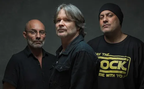 
          Imagem ilustrativa da imagem OctoberRock: cultura alemã e show inédito do LS Jack marcam Vila Velha
          