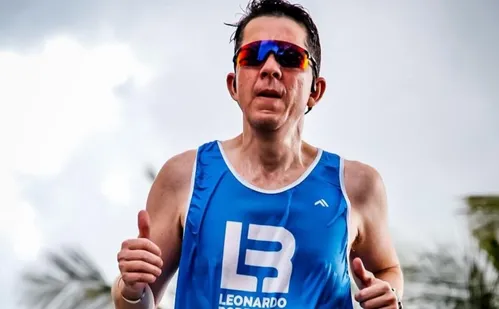 
          Imagem ilustrativa da imagem Oncologista revela cuidado com a saúde: “Vi a dor do meu pai e não quis para mim”
          