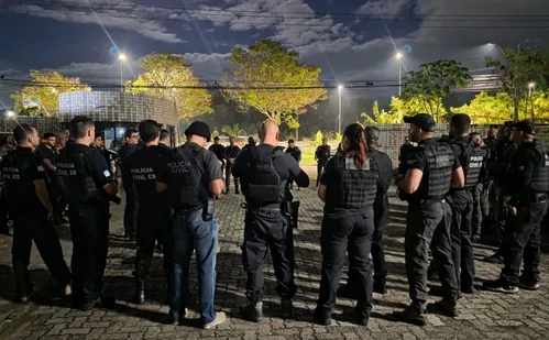 
          Imagem ilustrativa da imagem Operação contra tráfico de drogas prende oito pessoas na região do Bairro da Penha
          