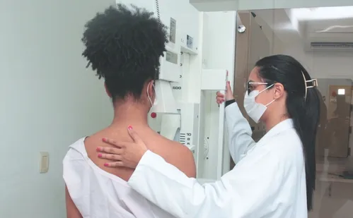 
          Imagem ilustrativa da imagem Outubro Rosa: como agendar exames de mamografia pelo SUS
          