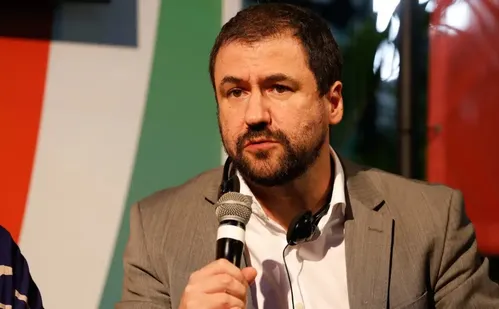 
          Imagem ilustrativa da imagem País já tem meios para fiscalizar ambiente digital, garante secretário
          