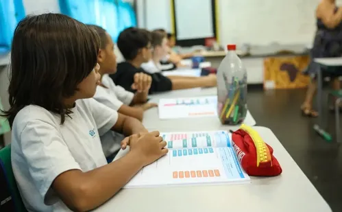 
          Imagem ilustrativa da imagem País precisa dar prioridade política à alfabetização, diz especialista
          