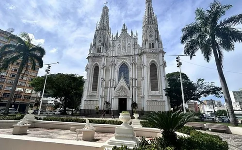 
          Imagem ilustrativa da imagem Passeio cheio de cultura no Centro Histórico de Vitória
          