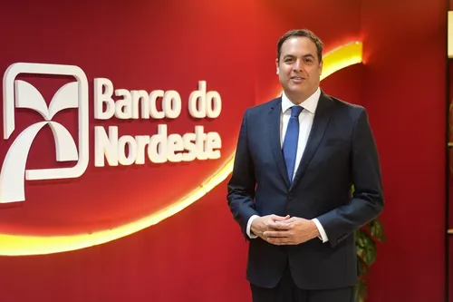 
          Imagem ilustrativa da imagem Paulo Câmara deixa a presidência do Banco do Nordeste
          