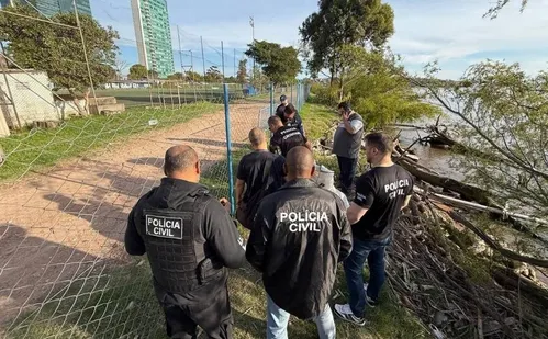 
          Imagem ilustrativa da imagem Pernas humanas são encontradas em diferentes pontos de Porto Alegre
          