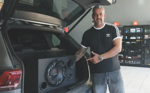 
          Imagem ilustrativa da imagem Perturbação do sossego: 1.123 multados por usar som alto no carro
          