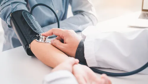 
          Imagem ilustrativa da imagem Pesquisa indica consciência de brasileiros com saúde do coração
          