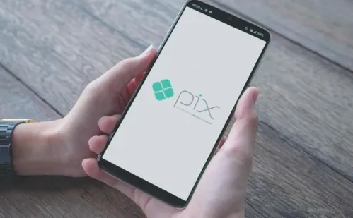 
          Imagem ilustrativa da imagem Pix corre risco de novos apagões, como ocorreu na segunda-feira
          