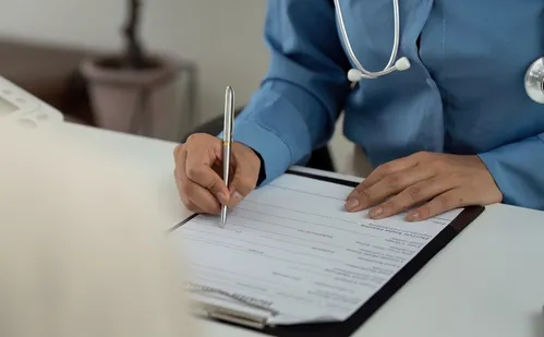 
          Imagem ilustrativa da imagem Planos de saúde: entenda as mudanças de regras para autorização de tratamentos
          