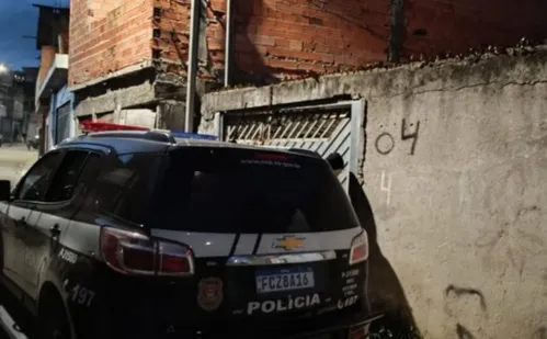 
          Imagem ilustrativa da imagem Capixaba preso é suspeito de falsificar documentos de médicos gaúchos
          