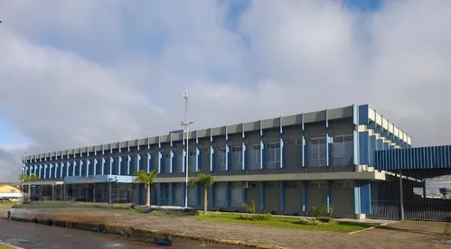 
          Imagem ilustrativa da imagem Polícia investiga intoxicação de funcionários de hospital após consumo de bebida
          