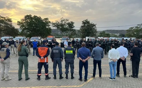 
          Imagem ilustrativa da imagem Polícia prende 23 suspeitos durante operação "Estado Presente" no Noroeste de ES
          