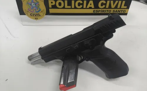 
          Imagem ilustrativa da imagem Polícia prende suspeito de matar adolescente desaparecido em Guarapari
          