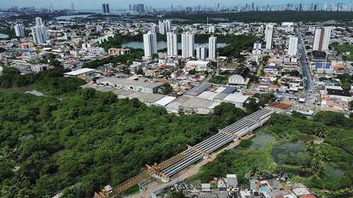 
          Imagem ilustrativa da imagem Ponte Júlia Santiago atinge 80% de execução e deve ser concluída em 2026
          