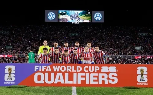 
          Imagem ilustrativa da imagem Presidente do Paraguai decreta feriado nacional após classificação do país à Copa
          