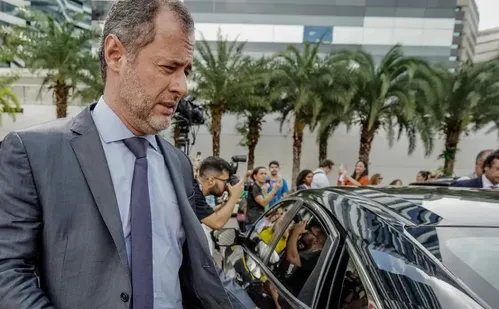 
          Imagem ilustrativa da imagem 'Processo é nulo do começo ao fim', diz advogado de Bolsonaro
          