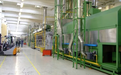 
          Imagem ilustrativa da imagem Produção industrial recua 0,2% em julho e acumula efeitos do juro alto
          