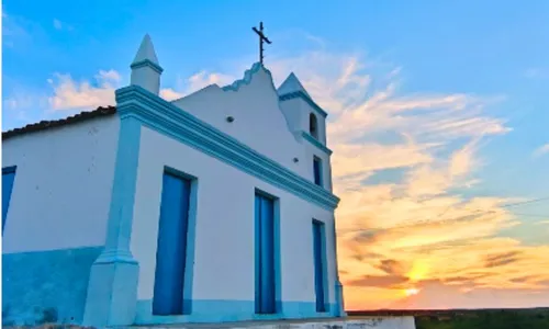 
          Imagem ilustrativa da imagem Quando o passado pesa, mas o futuro insiste: a reinvenção de Floresta
          