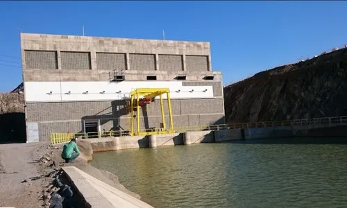 
          Imagem ilustrativa da imagem Quando o passado pesa, mas o futuro insiste: a reinvenção de Floresta
          