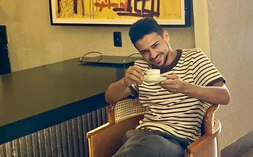 
          Imagem ilustrativa da imagem Quem é Nivardo Paz, compositor acusado de assédio e estupro por duas cantoras
          