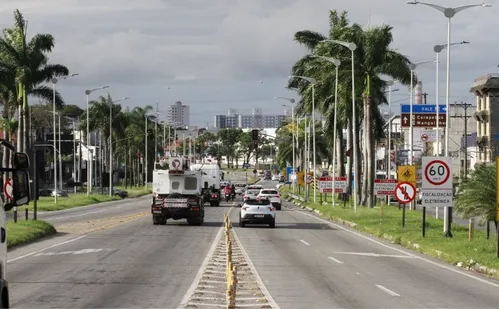 
          Imagem ilustrativa da imagem Radares vão mudar de lugar em trecho urbano da BR-101 na Serra
          