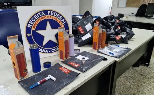 
          Imagem ilustrativa da imagem Receita apreende canetas emagrecedoras escondidas em copos térmicos no ES
          