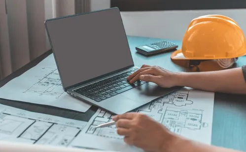 
          Imagem ilustrativa da imagem Remuneração na engenharia desanima estudantes. Conselho fala em "apagão"
          