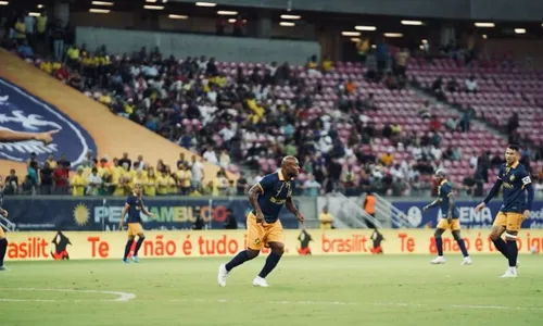 
          Imagem ilustrativa da imagem Retrô enfrenta o São Bernardo para tentar deixar a zona de rebaixamento
          