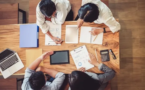 
          Imagem ilustrativa da imagem Revolução no mercado de trabalho com 12.529 empresas de tecnologia
          