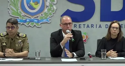 
          Imagem ilustrativa da imagem SDS-PE executa mega operação em oito estados do Nordeste que resulta em 320 prisões
          