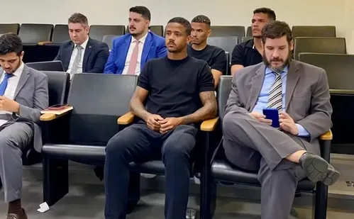 
          Imagem ilustrativa da imagem STJD revê penas e libera jogadores que haviam sido banidos há dois anos
          