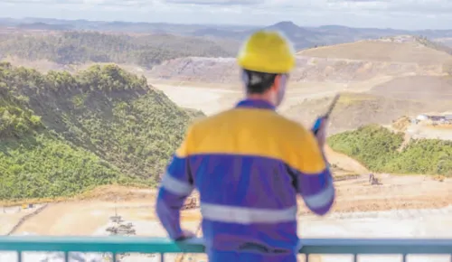 
          Imagem ilustrativa da imagem Samarco indeniza 265 mil afetados por rompimento
          