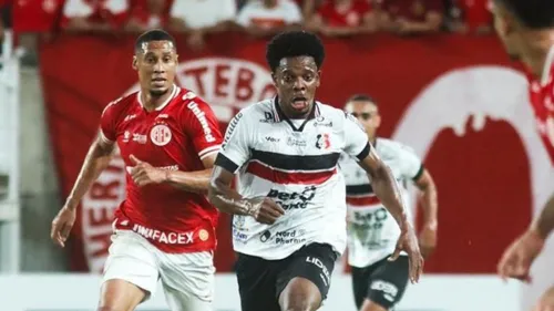 
          Imagem ilustrativa da imagem Santa Cruz conquista acesso à Série C de 2026 após empate com o América/RN
          