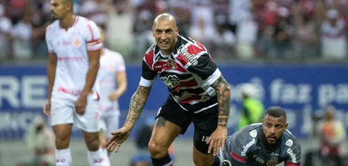 
          Imagem ilustrativa da imagem Santa Cruz vence América/RN e dá passo importante para acesso à Série C
          