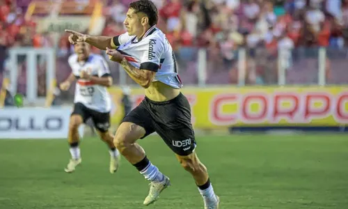 
          Imagem ilustrativa da imagem Santa perde no Batistão e precisa vencer na Arena para seguir na Série D
          