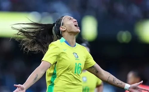 
          Imagem ilustrativa da imagem Seleção feminina defende supremacia sobre Itália em novo amistoso
          