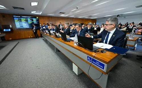 
          Imagem ilustrativa da imagem Senado aprova projeto que aumenta tempo de internação para adolescentes infratores
          