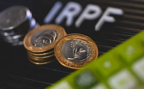 
          Imagem ilustrativa da imagem Senadores preveem caminho rápido para isenção do IR com voto da oposição
          