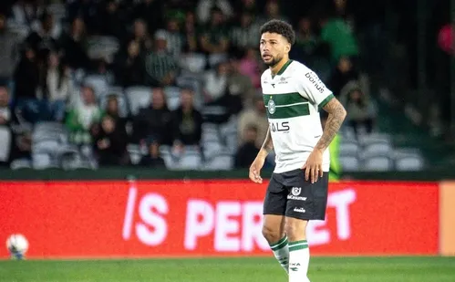 
          Imagem ilustrativa da imagem Série B embola e tem briga acirrada de 10 times pelo acesso; veja chances
          