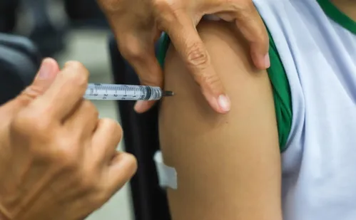 
          Imagem ilustrativa da imagem Serra terá pontos extras de vacinação sem agendamento neste sábado
          