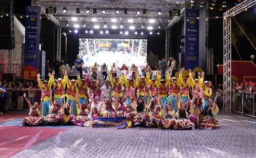 
          Imagem ilustrativa da imagem Serraiá Supermercados BH: quadrilha que viajou por 5 horas é campeã de concurso
          