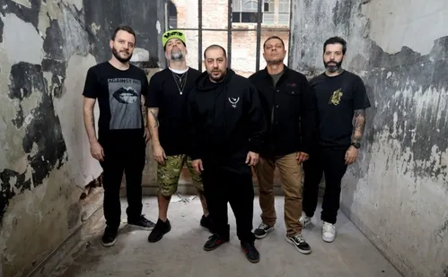 
          Imagem ilustrativa da imagem Feras do rock nacional neste sábado na Praça do Papa
          