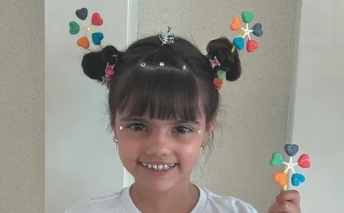 
          Imagem ilustrativa da imagem Show de criatividade com o “dia do cabelo maluco” em escolas da Grande Vitória
          