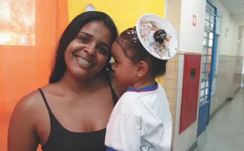 
          Imagem ilustrativa da imagem Show de criatividade com o “dia do cabelo maluco” em escolas da Grande Vitória
          