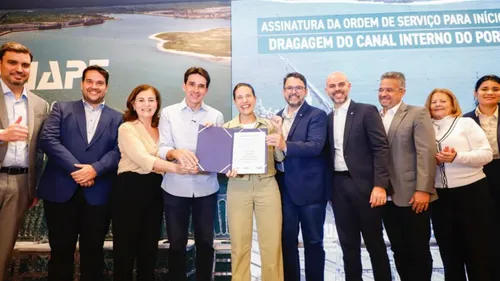 
          Imagem ilustrativa da imagem Silvio Costa Filho autoriza dragagem em Suape para reposicionar porto mundialmente
          